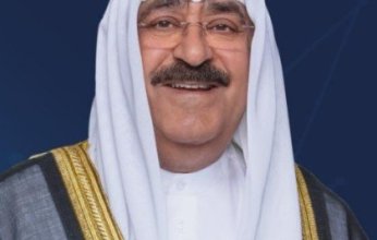 أمير الكويت يهنئ الرئيس الإيراني بذكرى العيد الوطني لبلاده