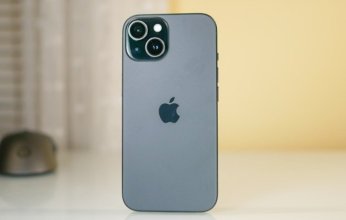 "iPhone 15" يتصدر مبيعات الهواتف عالميًا في الربع الثالث من 2024