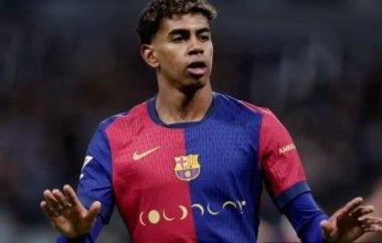 برشلونة يعلن إصابة لاعبه لامين يامال