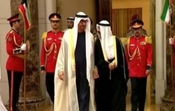 استقبال رسمي حافل للشيخ محمد بن زايد في الكويت.. زيارة تحمل عمق العلاقات الطيبة بين البلدين
