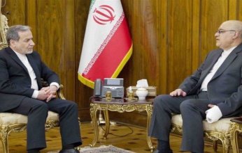 بعد إصابته بانفجارات أجهزة البيجر.. أول ظهور للسفير الإيراني في بيروت «صور»