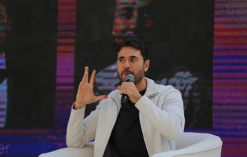 النجم أحمد عز يروي مشهد إصابته أثناء تصوير فيلم «الشبح».. صور