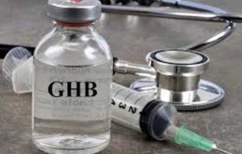 ما قصة «عقار GHB» الذي أثار هلعًا في الشارع المصري.. ولماذا حذر منه صندوق مكافحة الإدمان؟