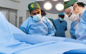 مركز الملك سلمان للإغاثة يدشن مشروع جراحة العظام في بورتسودان