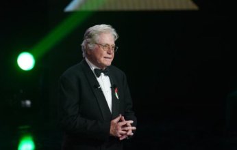 اليوم.. الفنان حسين فهمي يفتتح سوق الصناعة ضمن فعاليات مهرجان القاهرة السينمائي