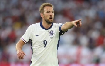 هاري كين يفتح النار ضد زملائه بعد تركهم معسكر "الأسود الثلاثة"