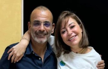 المؤلف أيمن بهجت قمر يُثير فضول جمهور النجمة منة شلبي.. ما القصة؟