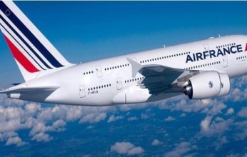 فرنسا.. نقابة الطيارين تدعو إلى إضراب رفضًا لزيادة ضرائب تذاكر الطيران