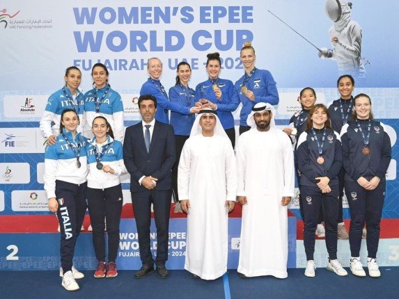 أستونيا تحرز كأس العالم لمبارزة السيدات بالفجيرة أستونيا تحرز كأس العالم لمبارزة السيدات بالفجيرة
