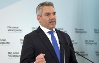 المستشار النمساوي يصف قرار روسيا قطع إمدادات الغاز عن النمسا بـ"الابتزاز"