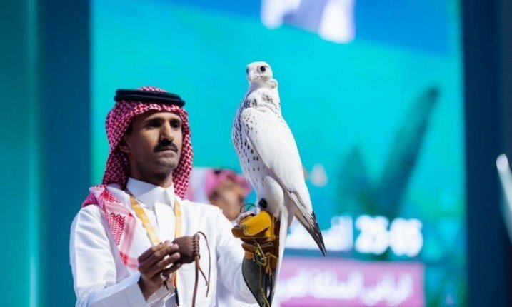 المملكة العربية السعودية:اختتام مزاد نادي الصقور 2024 بمبيعات قاربت 6 ملايين ريال المملكة العربية السعودية:اختتام مزاد نادي الصقور 2024 بمبيعات قاربت 6 ملايين ريال