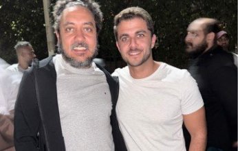 بالصور.. شريف الشعشاعي يحتفل بانتهاء تصوير "وتر حساس" وسط أبطال العمل