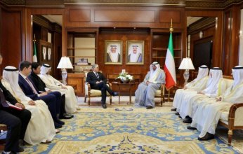 وزير الخارجية الكويتي يستقبل وفد المجلس الأولمبي الآسيوي