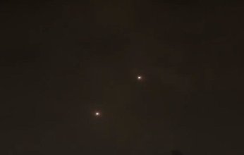 إصابات وتعليق العمل في مطار بن غوريون إثر اعتراض الاحتلال الإسرائيلي لصاروخ أطلق من اليمن