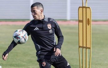 إمام عاشور يعود لتدريبات الأهلى الجماعية | صورة