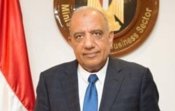 مصر: وزير الكهرباء يفتتح محطة أبيدوس الشمسية بقدرة 560 ميجاوات بأسوان