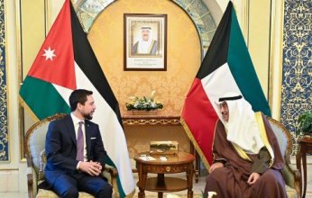 ولي العهد الكويتي يستقبل الأمير الحسين بن عبد الله بمناسبة زيارته الرسمية للبلاد