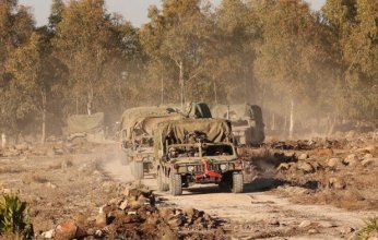 جيش الاحتلال الإسرائيلي ينسحب بشكل "مفاجئ" من ريف درعا بعد توغل عسكري واسع.. ماذا يحدث؟