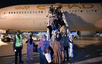 دولة الإمارات تُجلي 127 مريضًا ومصابًا من غزة لتلقي العلاج