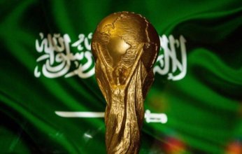 ولي العهد السعودي يهنئ خادم الحرمين الشريفين باستضافة المملكة كأس العالم 2034