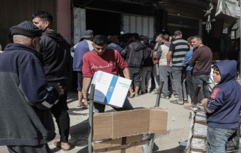 "الأونروا" تعلن توقف إدخال المساعدات إلى غزة عبر معبر كرم أبو سالم