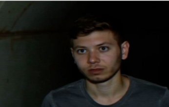 بالفيديو.. نجل نتنياهو داخل نفق لـ حماس ويطالب والديه بإطلاق سراحه فما القصة؟