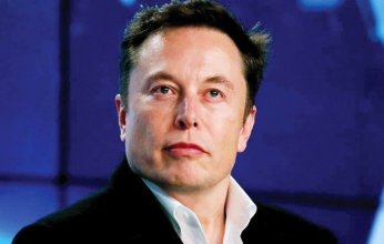 شاهد.. إيلون ماسك يظهر مرتدياً الزي السعودي ما القصة؟