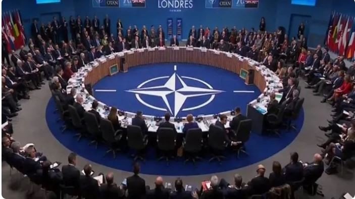 حلفاء الناتو يحتفلون بالذكرى السنوية الخامسة والسبعين لتأسيس الحلف حلفاء الناتو يحتفلون بالذكرى السنوية الخامسة والسبعين لتأسيس الحلف