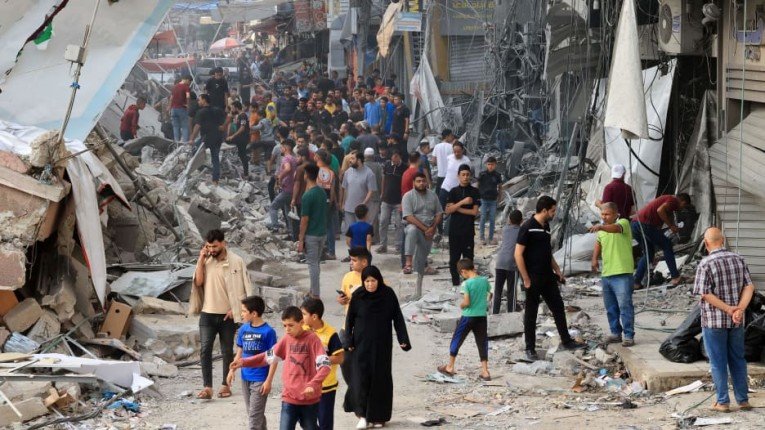المتحدثة باسم "الأونروا": الوضع الإنساني في غزة سيئ جدا ولا نستطيع وصفه المتحدثة باسم "الأونروا": الوضع الإنساني في غزة سيئ جدا ولا نستطيع وصفه