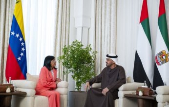 الإمارات و فنزويلا تبحثان سبل تعزيزعلاقات التعاون بين البلدين