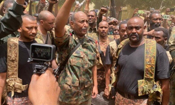الجيش السودانى يشن هجوما بريا على مواقع تابعة للدعم السريع شمال الخرطوم الجيش السودانى يشن هجوما بريا على مواقع تابعة للدعم السريع شمال الخرطوم