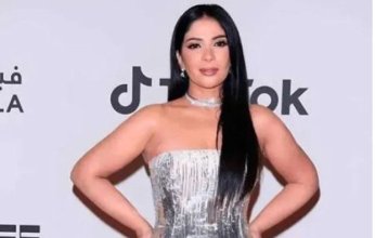 منى زكي تعلق على تكريمها في مهرجان البحر الأحمر السينمائي