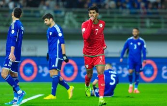 بهدف لكل منهما.. الكويت تتعادل أمام عمان في الشوط الأول