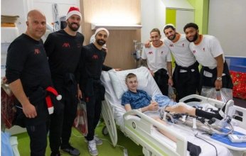 لفتة إنسانية من محمد صلاح مع أطفال مرضي السرطان