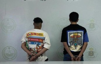 القبض على شخصين لترويجهما مادة الحشيش المخدر بمنطقة الرياض