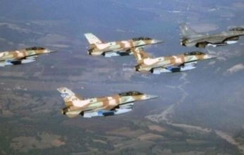 طيران الاحتلال يستهدف منزلا في مخيم النصيرات بوسط غزة