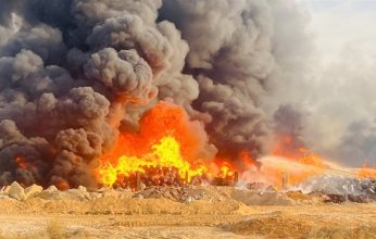 سقوط مصابين.. حريق ضخم بمصنع فوم بالعاشر من رمضان في مصر