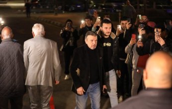 بالصور.. بدء توافد نجوم الفن على جنازة نبيل الحلفاوي بمسجد الشرطة