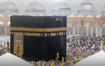 مكة المكرمة تشهد تساقطًا للأمطار