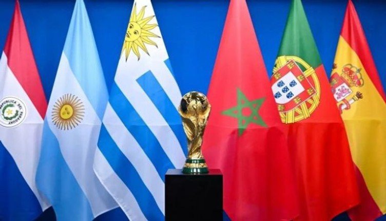 أبو الغيط يهنئ المغرب بتنظيم كأس العالم لكرة القدم 2030 بالمشاركة مع إسبانيا والبرتغال أبو الغيط يهنئ المغرب بتنظيم كأس العالم لكرة القدم 2030 بالمشاركة مع إسبانيا والبرتغال