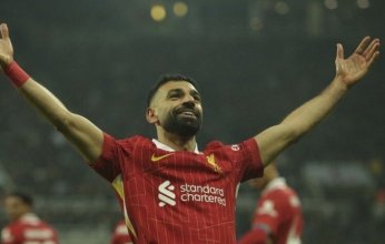 صلاح يتلألأ أمام نيوكاسل وينفرد بصدارة هدافي الدوري الإنجليزي