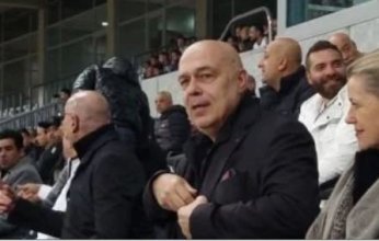 جروس يتابع مباراة الزمالك والمصري بالكونفيدرالية بإستاد برج العرب