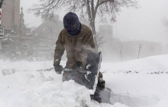 عاصفة شديدة تضرب الولايات المتحدة وسط تحذيرات من ثلوج كثيفة ورياح قطبية