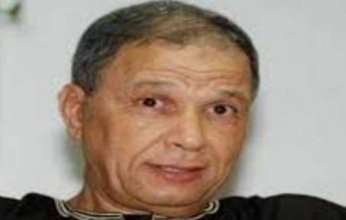 وفاة أسطورة الملاكمة الجزائري ولد مخلوفي عن عمر ناهز 80 عاما