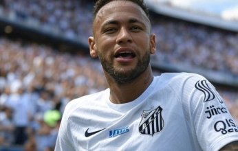 رسميًا.. نيمار يعود إلى سانتوس البرازيلي بعد رحيله عن الهلال السعودي