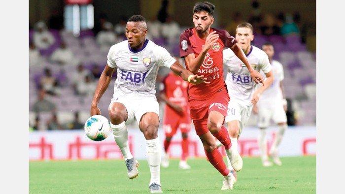 مواجهة قوية.. شاهد مباراة العين وشباب الأهلي في الدوري الاماراتي مواجهة قوية.. شاهد مباراة العين وشباب الأهلي في الدوري الاماراتي