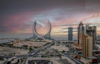 الأرصاد الجوية القطرية تحذر من رياح قوية وأمواج عالية في عرض البحر الليلة