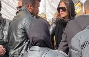 بالفيديو.. لقاء مؤثر بين أحمد العوضي وياسمين عبد العزيز في جنازة والدها بعد الطلاق