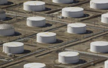 تراجع مخزونات النفط الخام بالولايات المتحدة الأسبوع الماضي