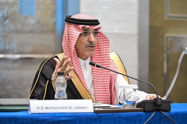 السعودية تعتمد خطة الاقتراض لعام 2025 السعودية تعتمد خطة الاقتراض لعام 2025